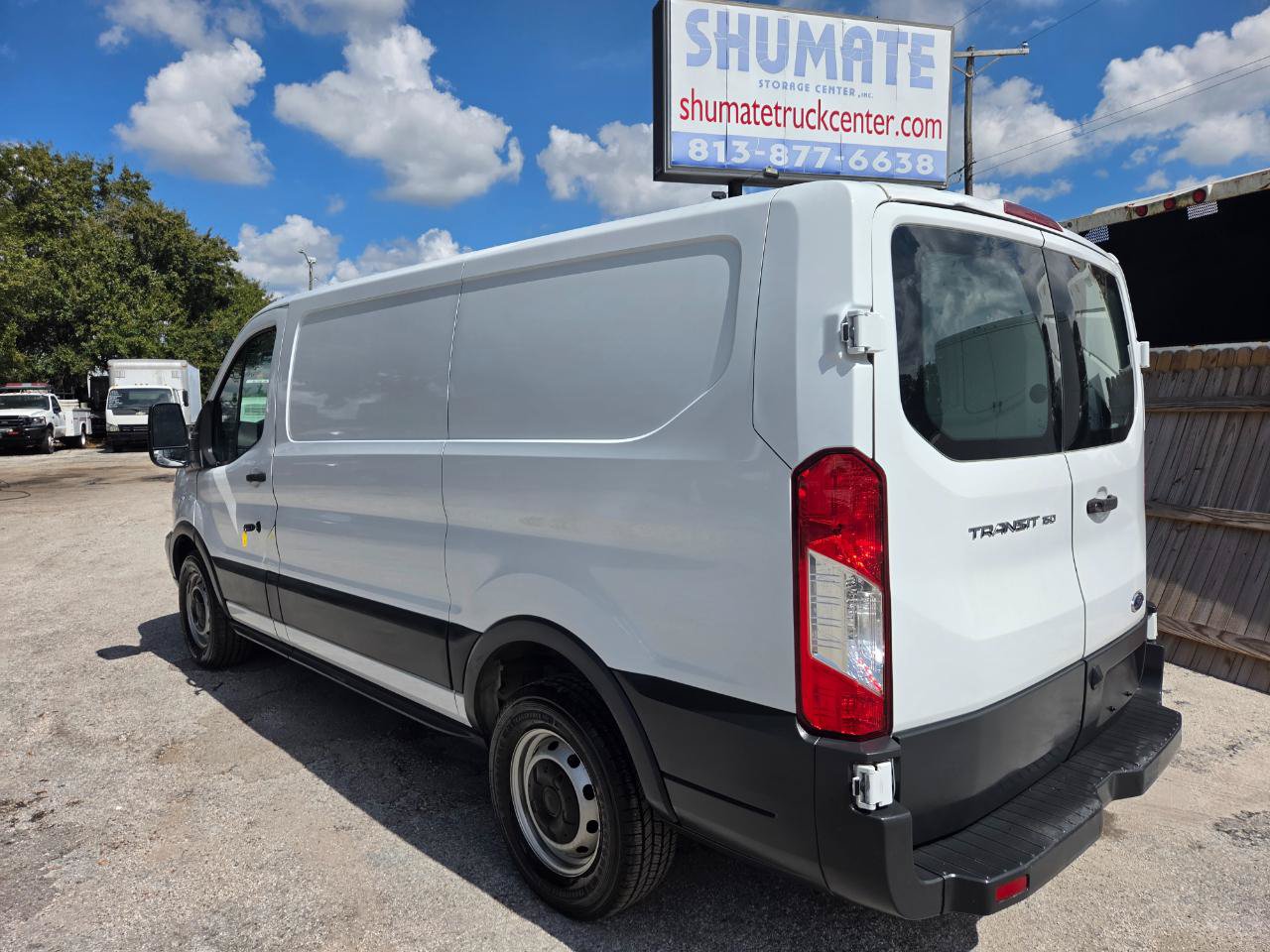 Used 2018 Ford Transit 150 130 Low Roof RWD image 3