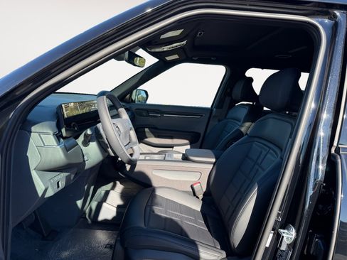 New 2026 Kia EV9 Land w/ Nightfall Edition Package image 10