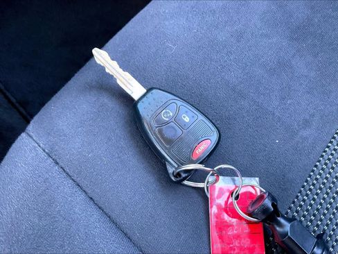 Used 2012 Jeep Patriot Latitude w/ Altitude Pkg image 13