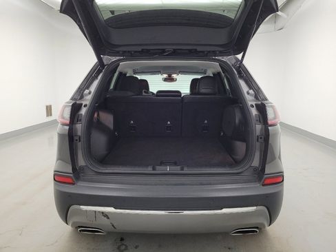 Used 2019 Jeep Cherokee Limited AWD/4WD image 29