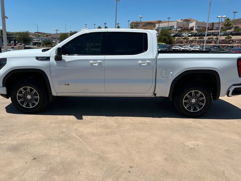 Used 2025 GMC Sierra 1500 AT4 AWD/4WD image 2
