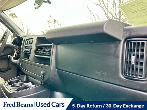 Used 2010 GMC Savana 2500 image 23