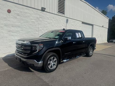 Certified 2024 GMC Sierra 1500 SLT image 1