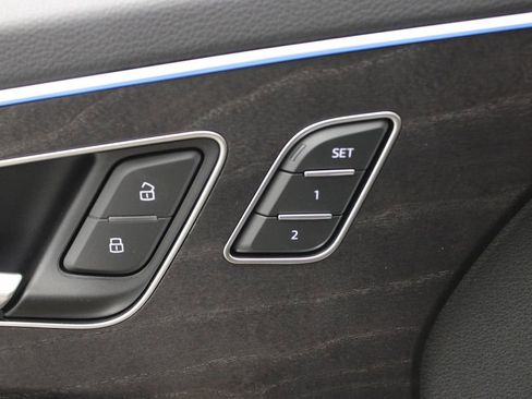 New 2026 Audi Q7 3.0T Premium AWD/4WD image 19