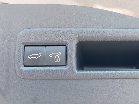 Used 2025 Subaru Solterra AWD/4WD image 13