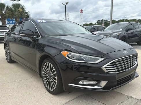 Used 2017 Ford Fusion SE AWD/4WD image 7