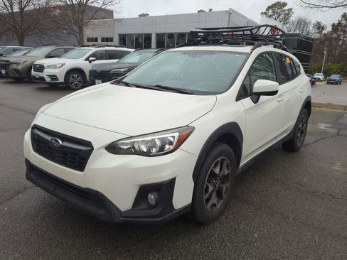 Used 2020 Subaru Crosstrek 2.0i Premium w/ Moonroof Package 2 image 2
