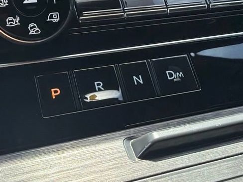 Used 2025 Nissan Armada SL w/ Captain's Chari Seat Package AWD/4WD image 33
