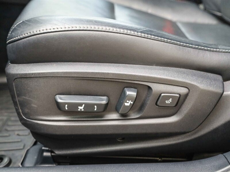 Used 2013 Lexus ES 350 w/ Luxury Pkg FWD image 25