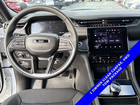 Used 2024 Jeep Grand Cherokee Laredo w/ Trailer Tow Package image 7