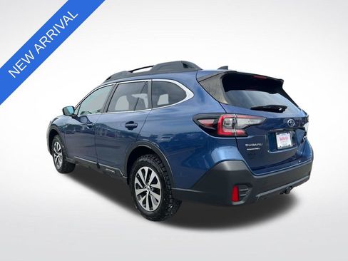 Used 2022 Subaru Outback Premium AWD/4WD image 5