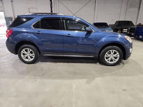 Used 2017 Chevrolet Equinox LT w/ Convenience Package image 14