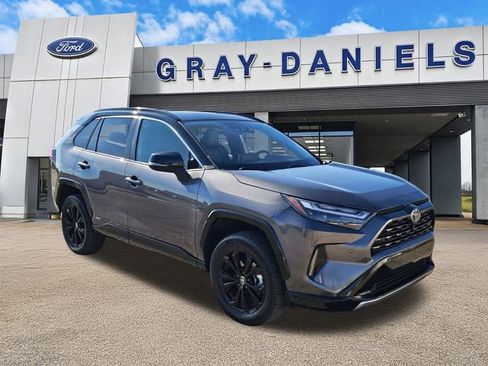 Used 2022 Toyota RAV4 XSE image 1