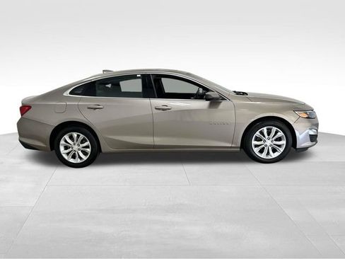 Used 2023 Chevrolet Malibu LT FWD image 2
