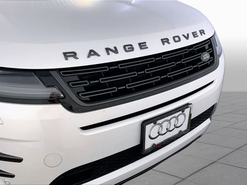 Used 2026 Land Rover Range Rover Evoque Dynamic SE AWD/4WD image 32