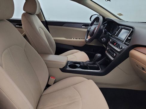 Used 2018 Hyundai Sonata SE FWD image 21