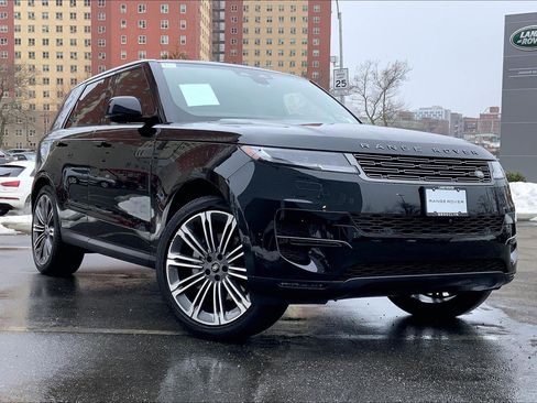 Used 2024 Land Rover Range Rover Sport SE image 7