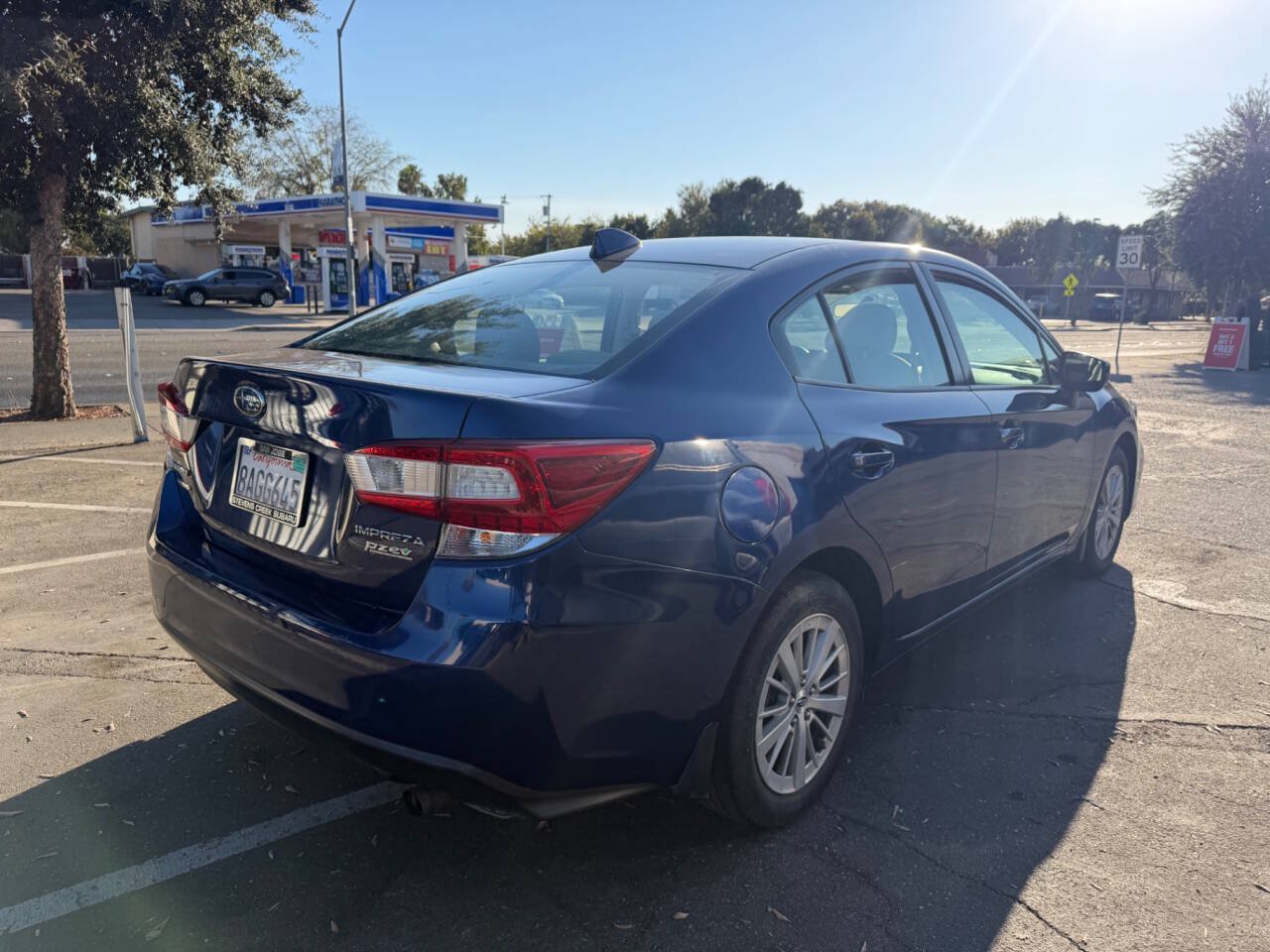 Used 2017 Subaru Impreza 2.0i Premium AWD/4WD image 6