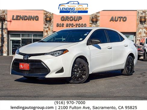 Used 2019 Toyota Corolla LE w/ Carpet Mat Package (TMS) FWD image 1