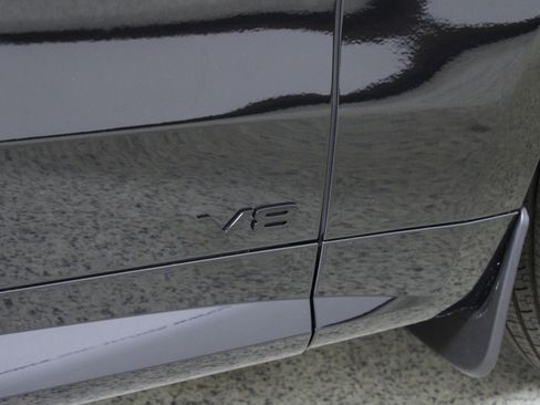 New 2026 Land Rover Range Rover Sport Dynamic SE image 9