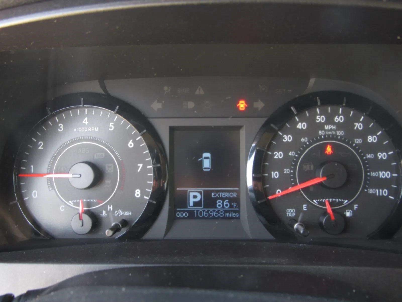 Used 2016 Toyota Sienna LE FWD image 25