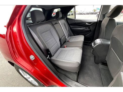 Used 2023 Chevrolet Equinox LT AWD/4WD image 28