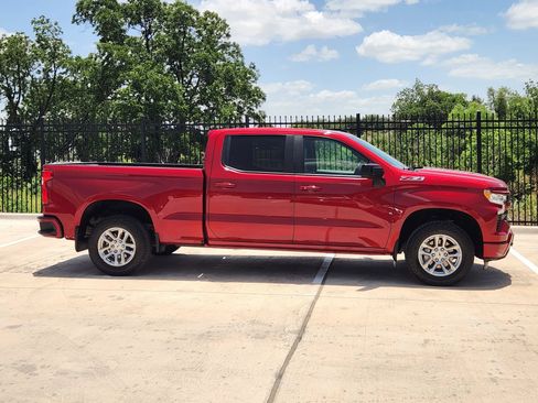 Used 2023 Chevrolet Silverado 1500 RST w/ Convenience Package II AWD/4WD image 7