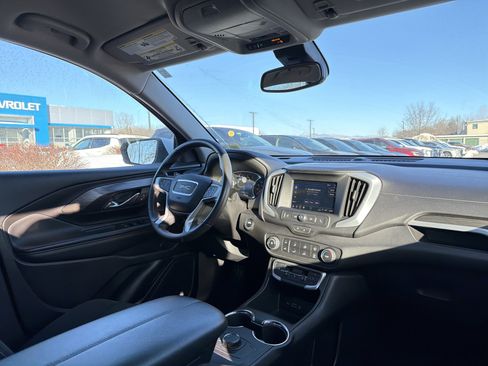 Certified 2024 GMC Terrain SLE image 16
