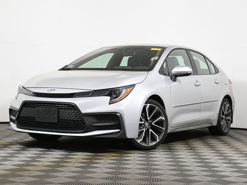 Used 2020 Toyota Corolla SE w/ Carpet Mat Package (TMS) FWD image 1