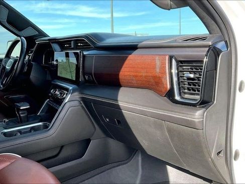 Used 2023 GMC Sierra 1500 Denali Ultimate image 20