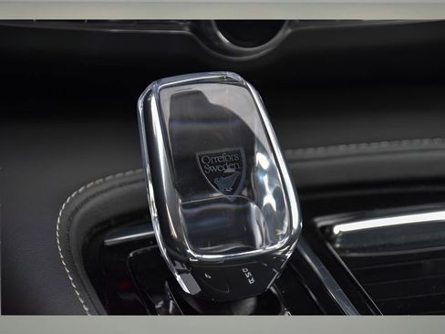 Certified 2024 Volvo S90 T8 Ultimate image 33