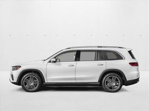 New 2026 Mercedes-Benz GLS 450 4MATIC image 3