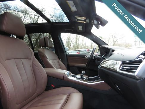 Used 2021 BMW X5 xDrive40i w/ Premium Package AWD/4WD image 13