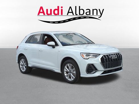 Certified 2025 Audi Q3 2.0T Premium Plus w/ Premium Plus Package image 8