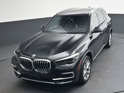 Used 2022 BMW X5 xDrive40i w/ Premium Package AWD/4WD image 27