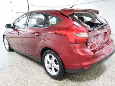 Used 2014 Ford Focus SE w/ SE Winter Package image 3