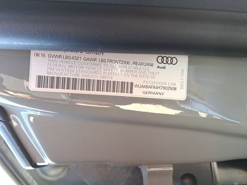 Used 2017 Audi R8 V10 plus w/ Full Leather Package image 11