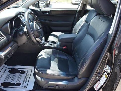 Used 2018 Subaru Outback 2.5i Limited AWD/4WD image 13