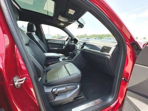 Used 2021 Volkswagen Atlas Cross Sport SE w/ Panoramic Sunroof Package AWD/4WD image 29
