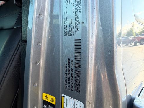 Used 2021 Jeep Gladiator Overland w/ Popular Equipment Package image 41