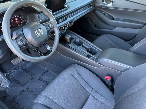Certified 2025 Honda Accord SE image 10