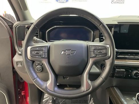 Used 2024 Chevrolet Silverado 1500 LT Trail Boss w/ Convenience Package II image 12