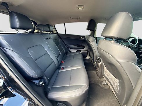 Used 2020 Kia Sportage EX image 29
