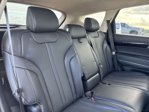 Used 2025 Genesis GV80 2.5T Standard AWD/4WD image 25