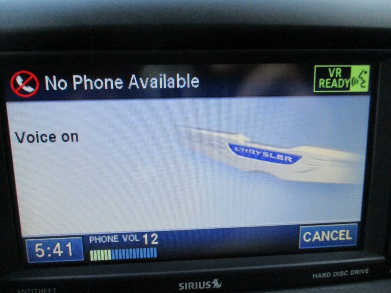 Used 2012 Chrysler Town & Country Touring FWD image 38