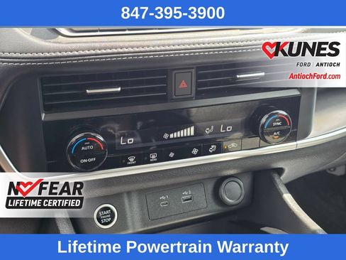 Used 2023 Nissan Rogue SV FWD image 38