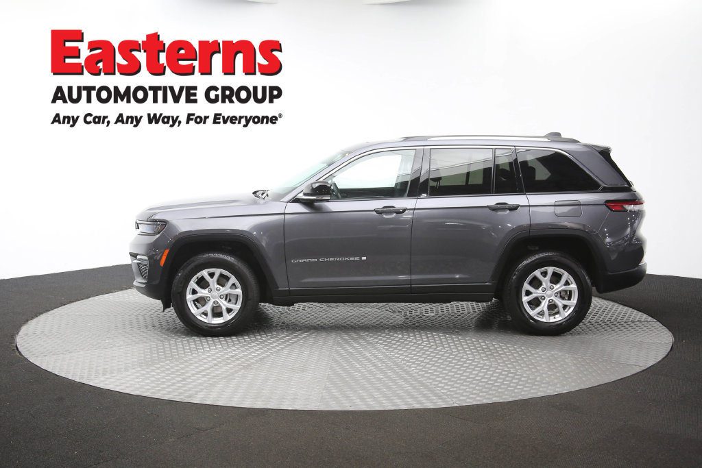 Used 2023 Jeep Grand Cherokee Limited AWD/4WD image 64