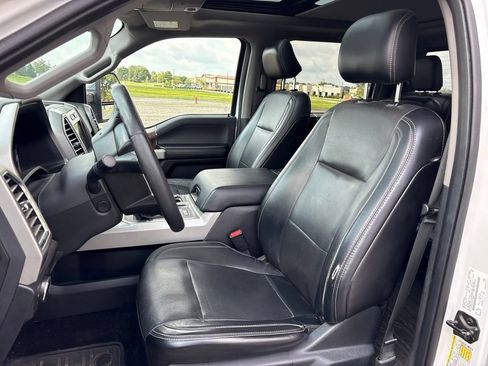 Used 2016 Ford F150 Lariat w/ Equipment Group 502A Luxury AWD/4WD image 17