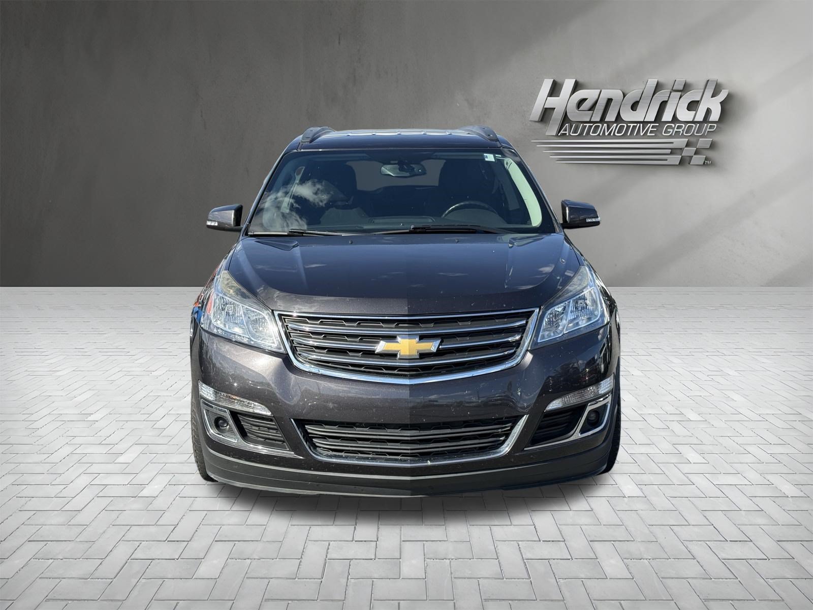 Used 2016 Chevrolet Traverse LT FWD image 3