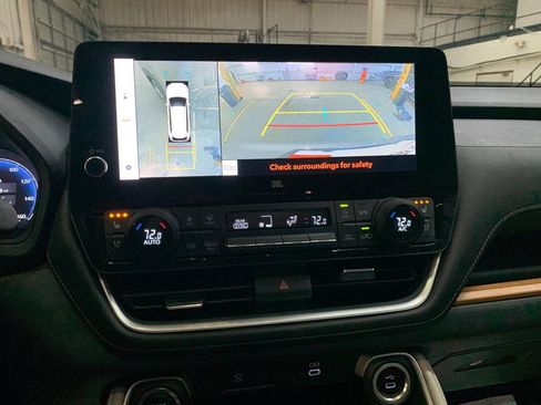 Used 2024 Toyota Grand Highlander Limited image 24